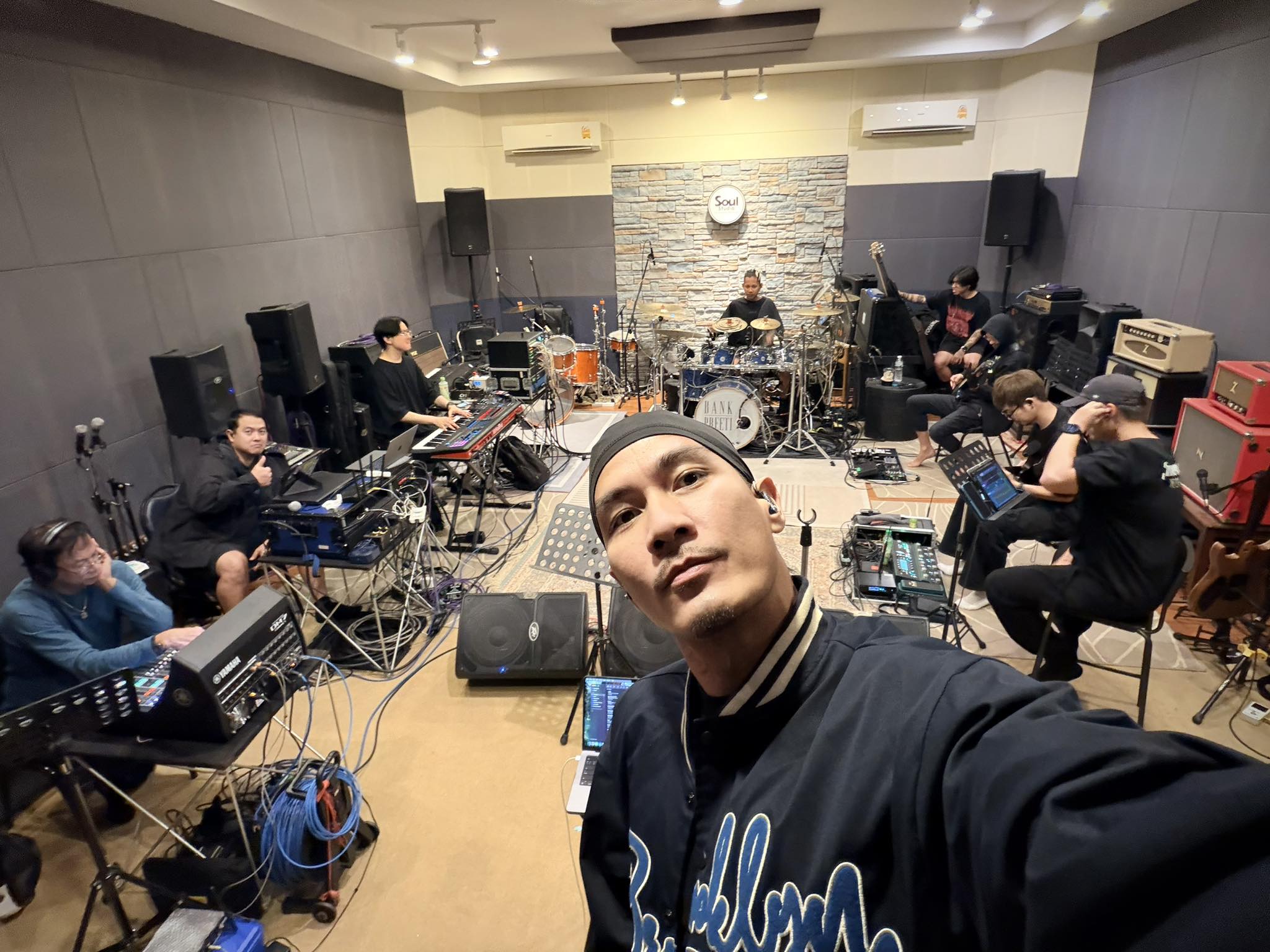 แบงค์ ปรีติ