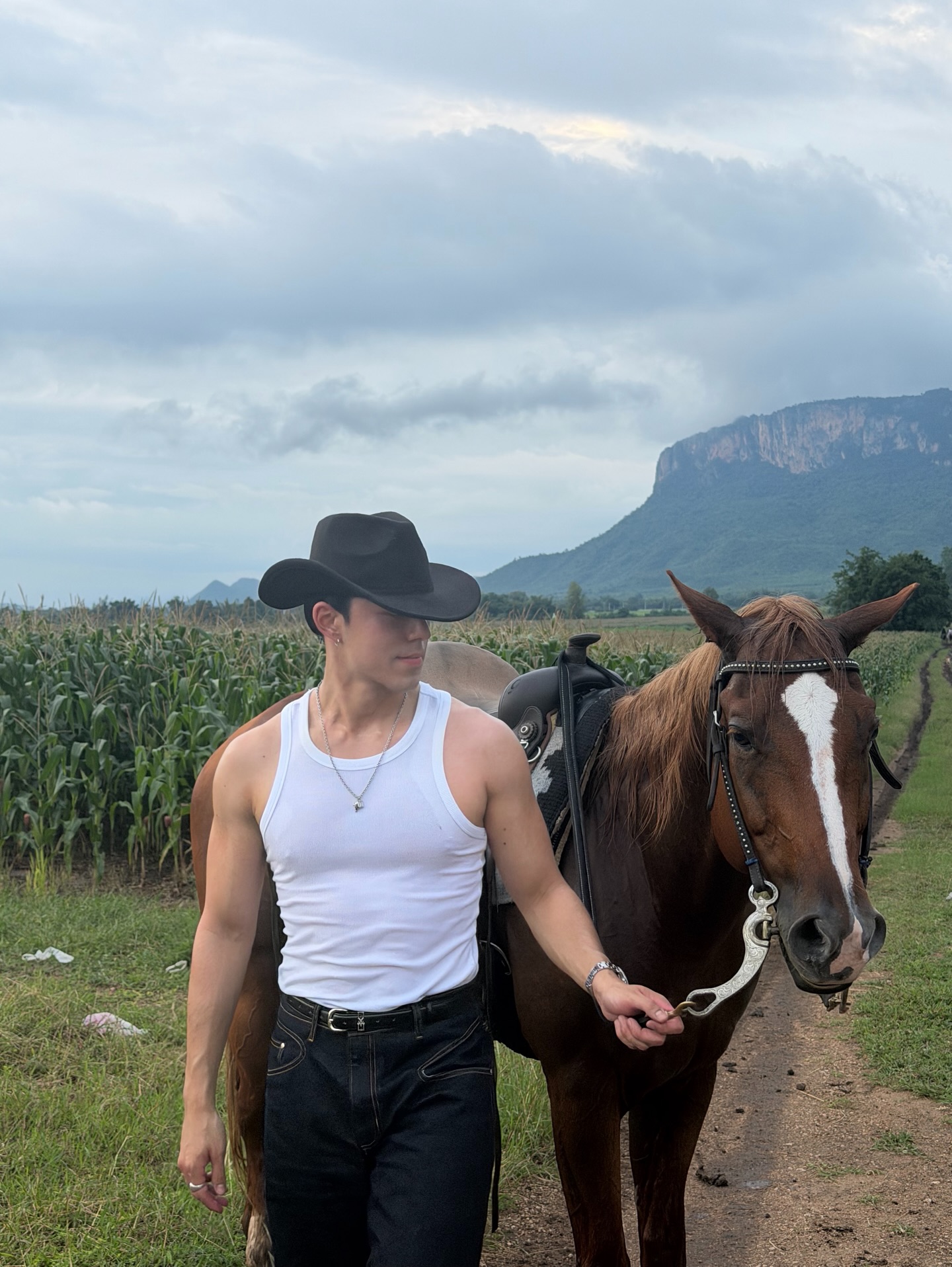 นาย ณภัทร