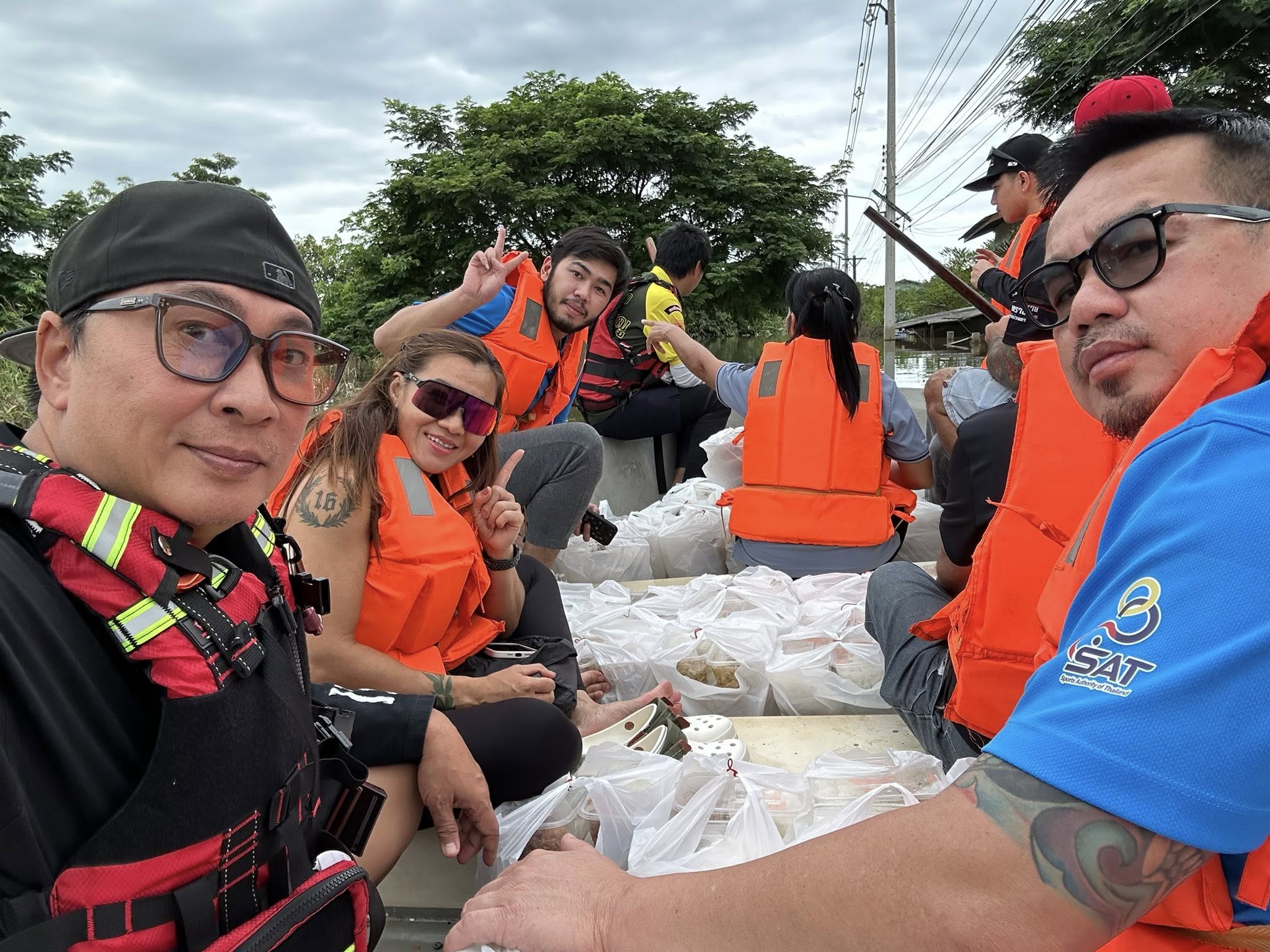 เปิ้ล นาคร