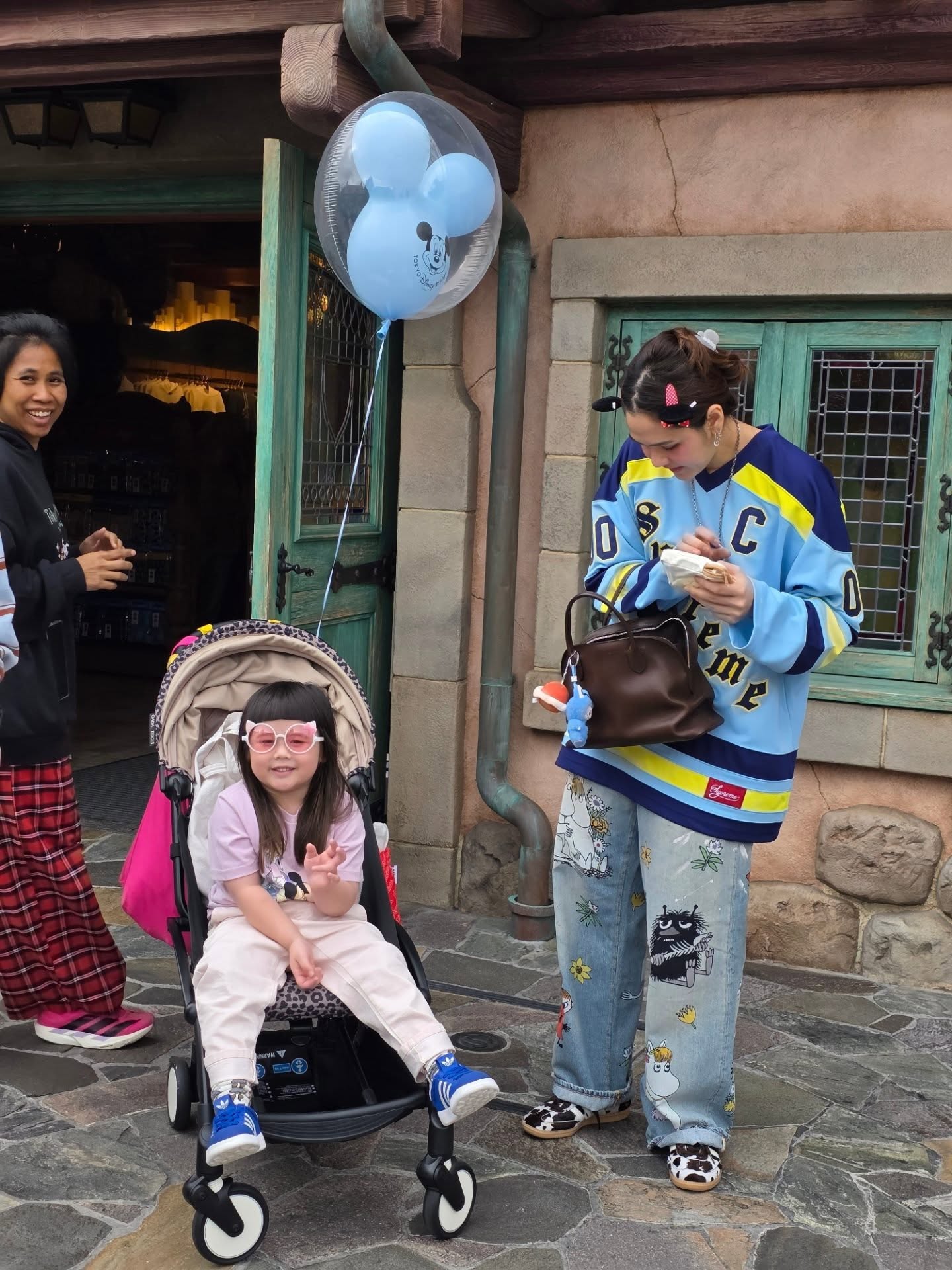 ชมพู่ อารยา