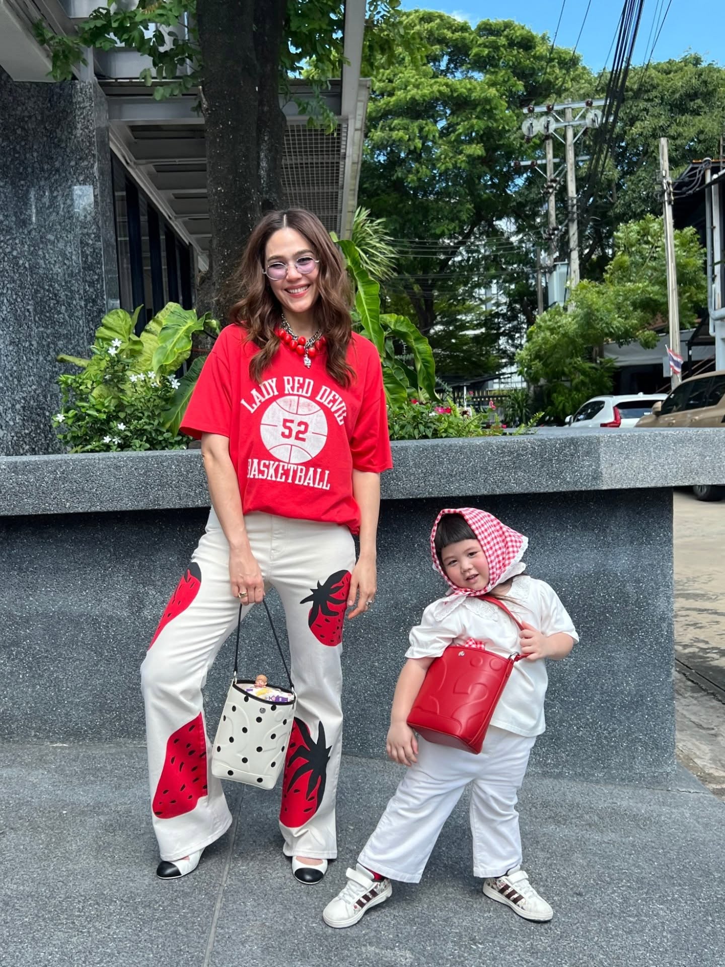 ชมพู่ อารยา