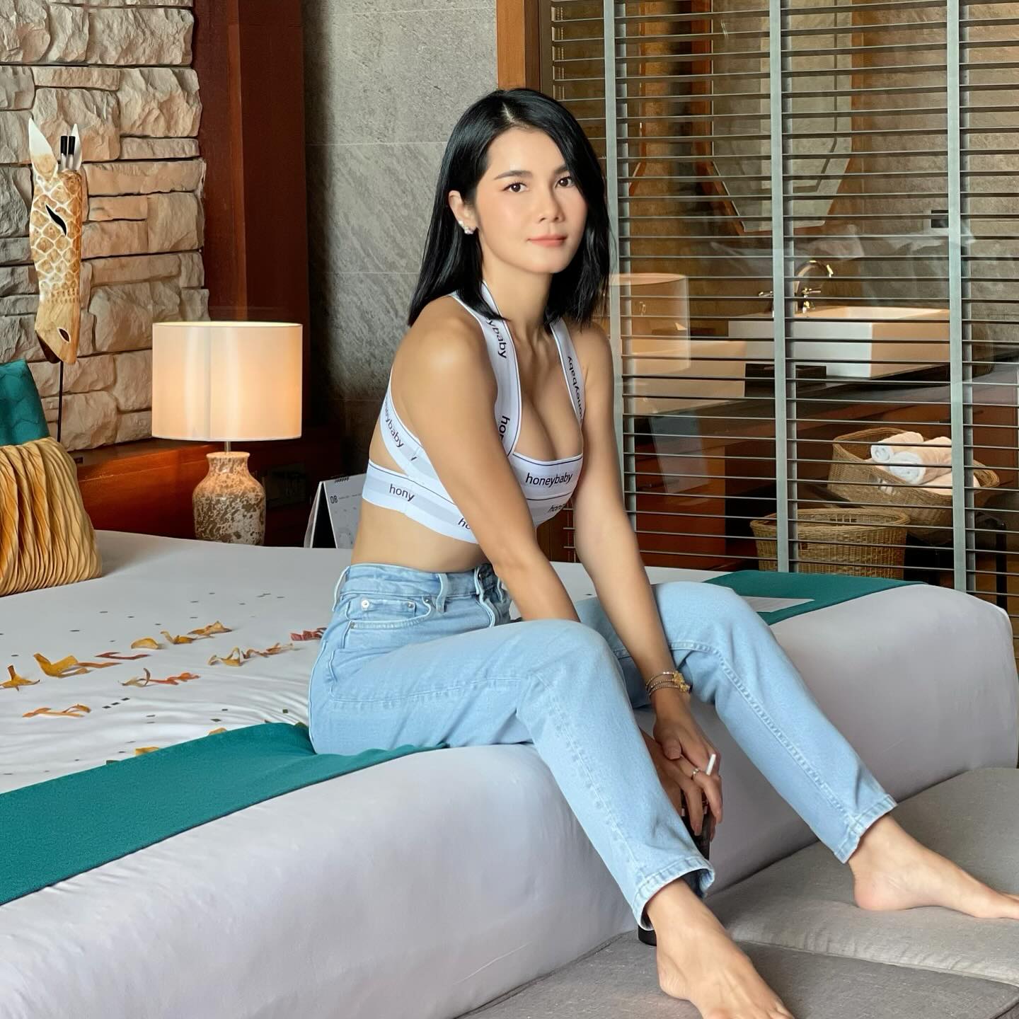 แนท เกศริน