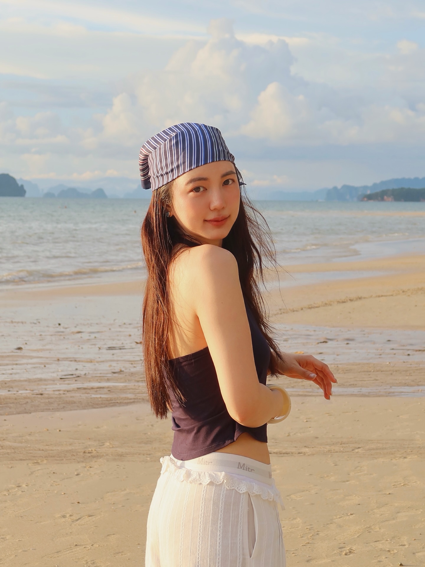 บัว นลินทิพย์