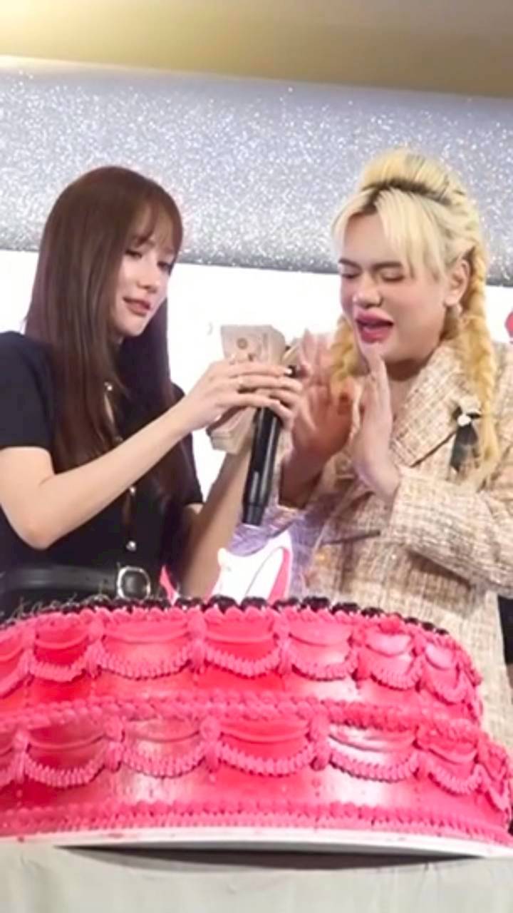 อั้ม พัชราภา