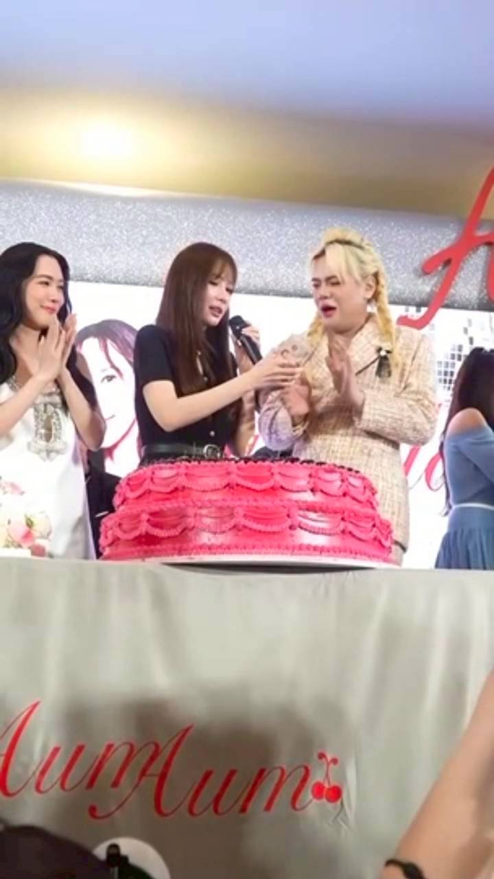 อั้ม พัชราภา