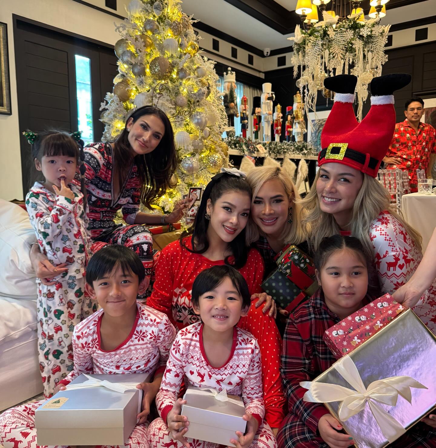 ข้าวโพด สมิทธินันท์