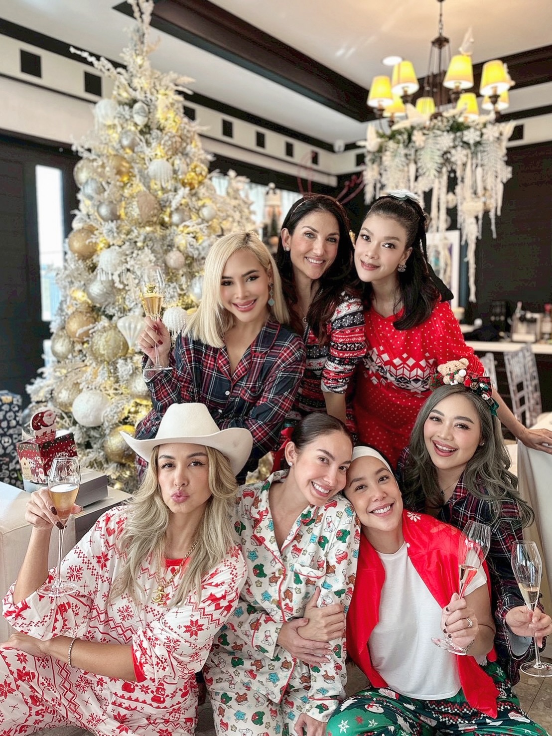 ข้าวโพด สมิทธินันท์