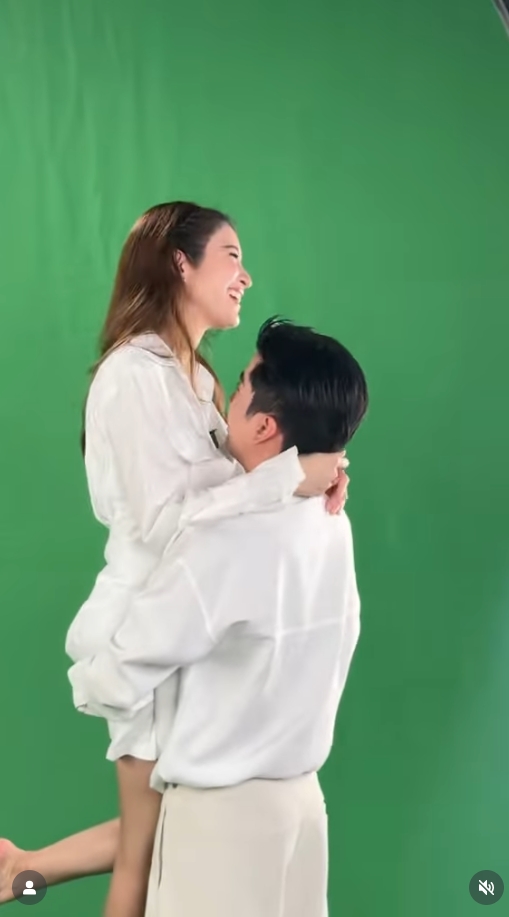 แอฟ นนกุล