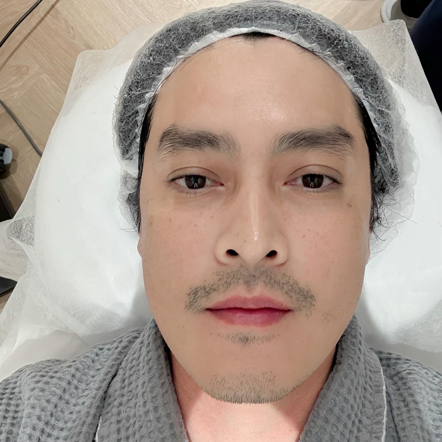 เขตต์ ฐานทัพ