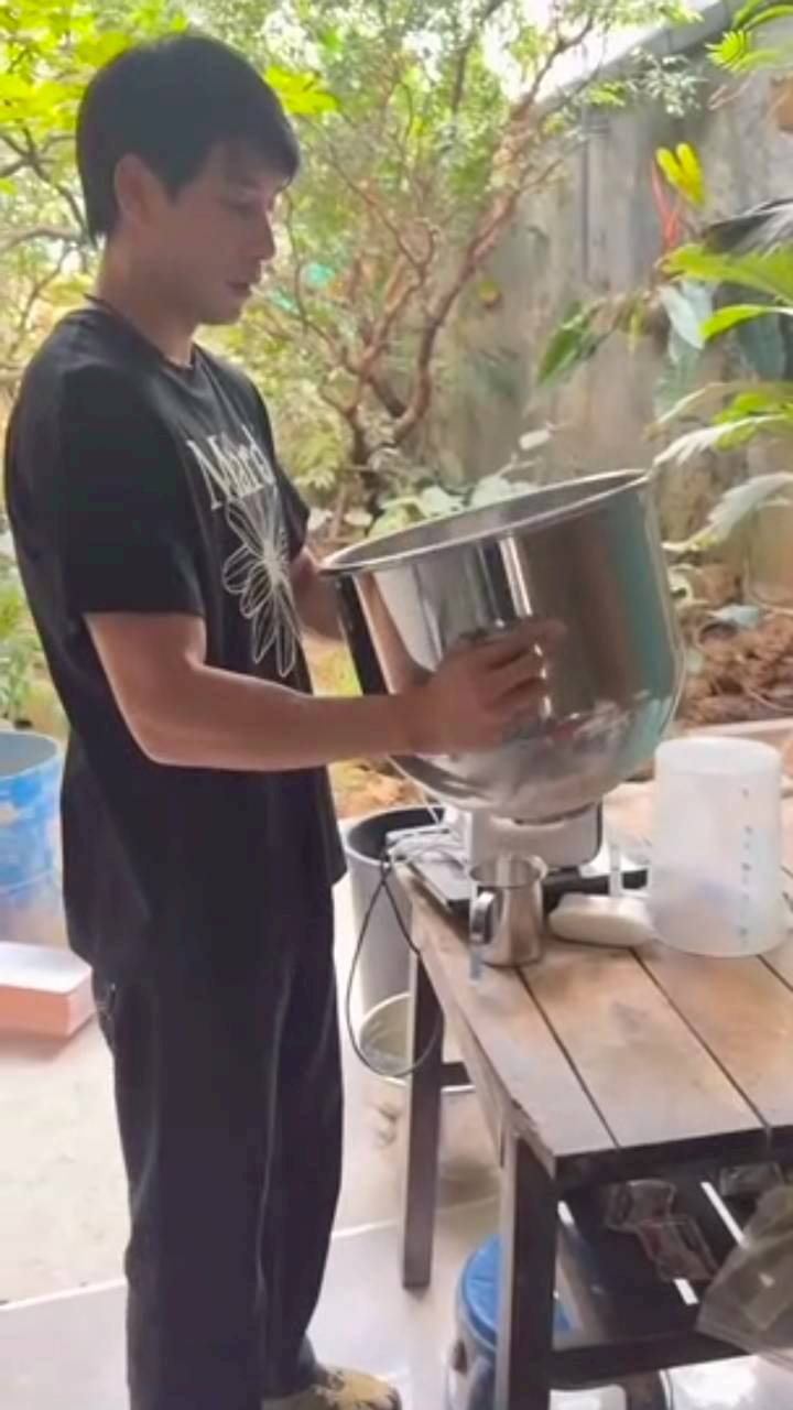 เคน ภูภูมิ