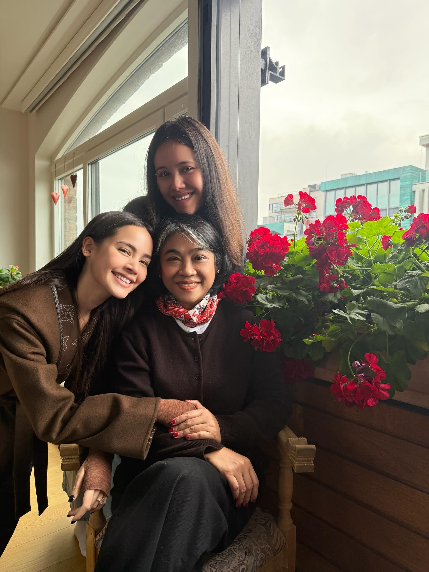 ญาญ่า อุรัสยา