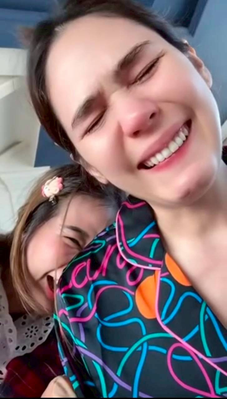 ชมพู่ อารยา