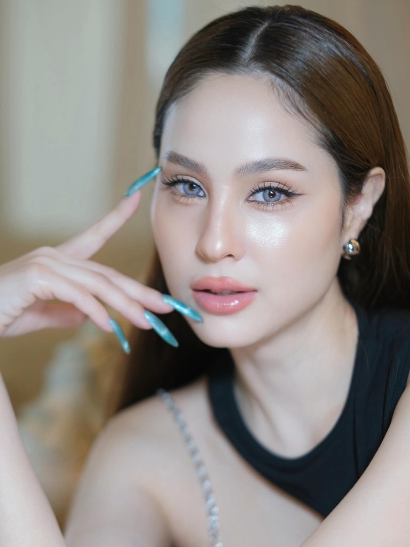 ขวัญ อุษามณี