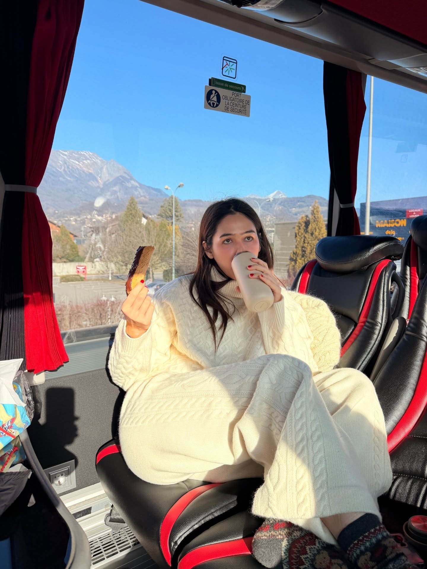 แม่ชม น้องเกล