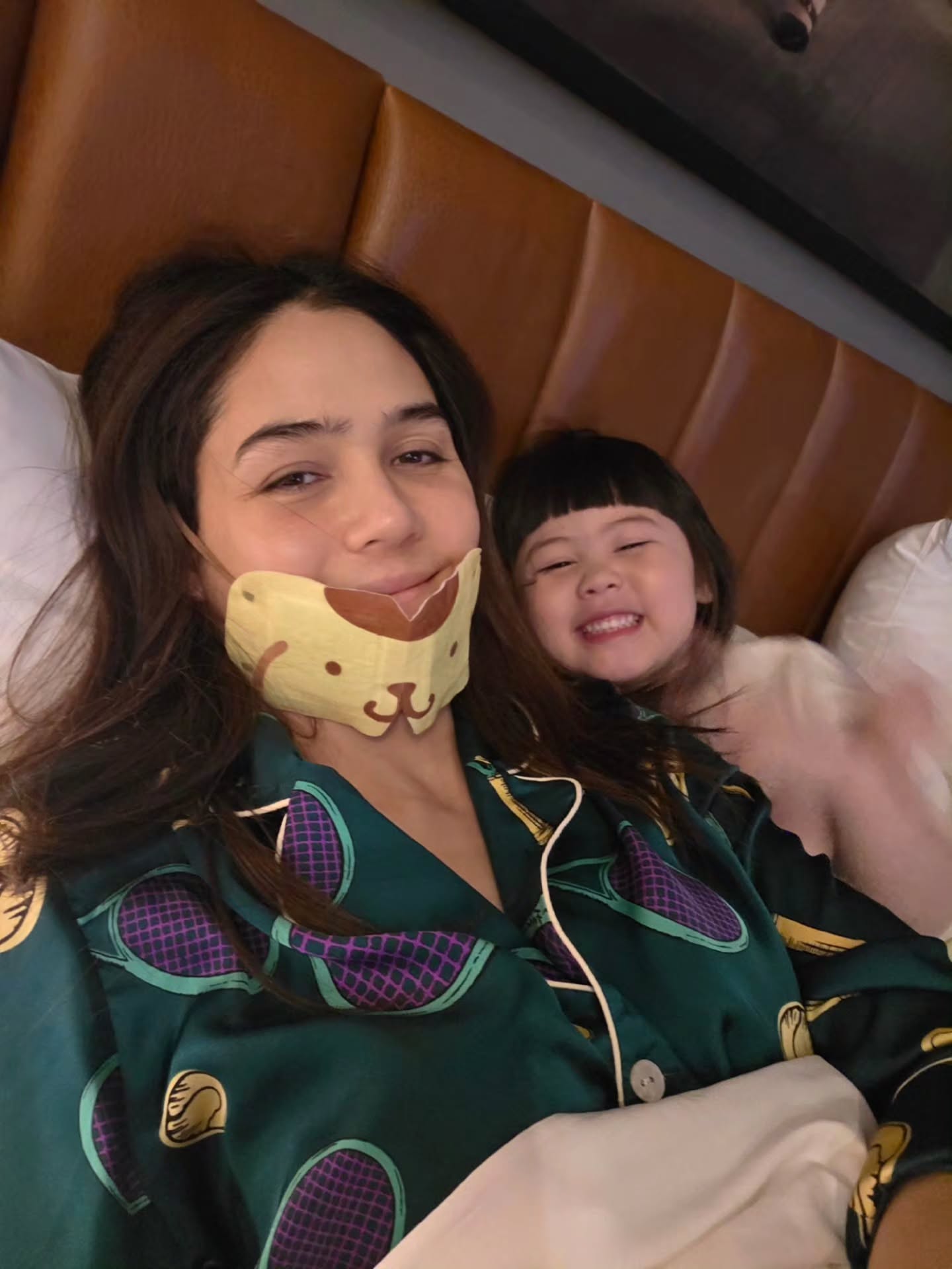 แม่ชม น้องเกล