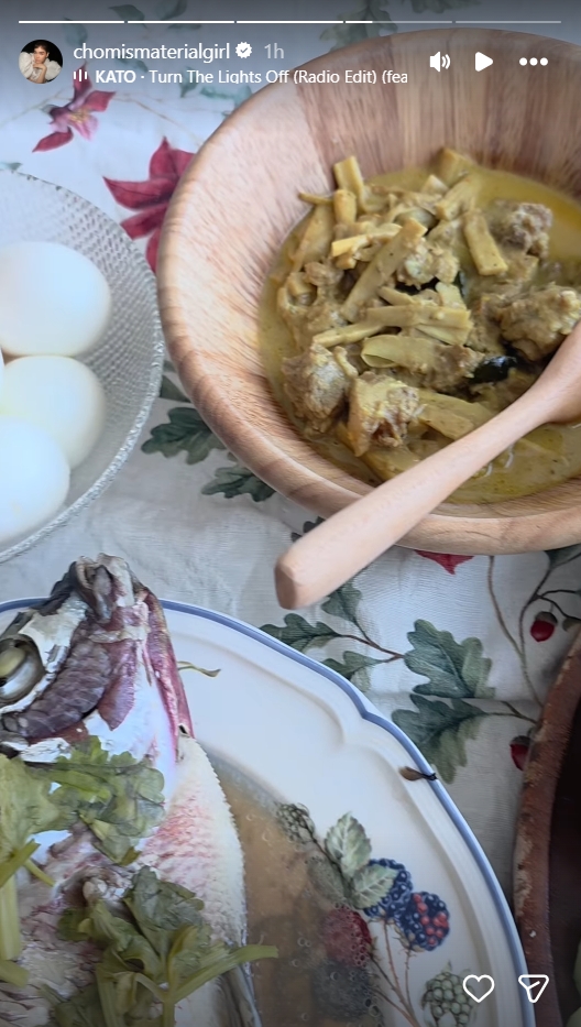 แม่ชม น้องเกล