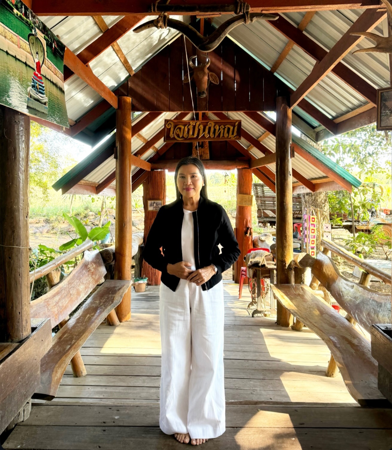 แม่แก้ว พราวส่องโสม