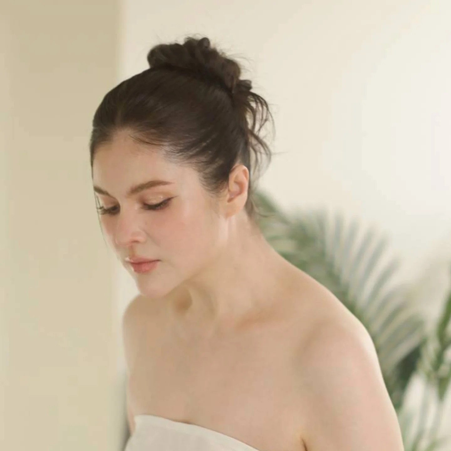 แอนนี่ บรู๊ค - น้องฑีฆายุ