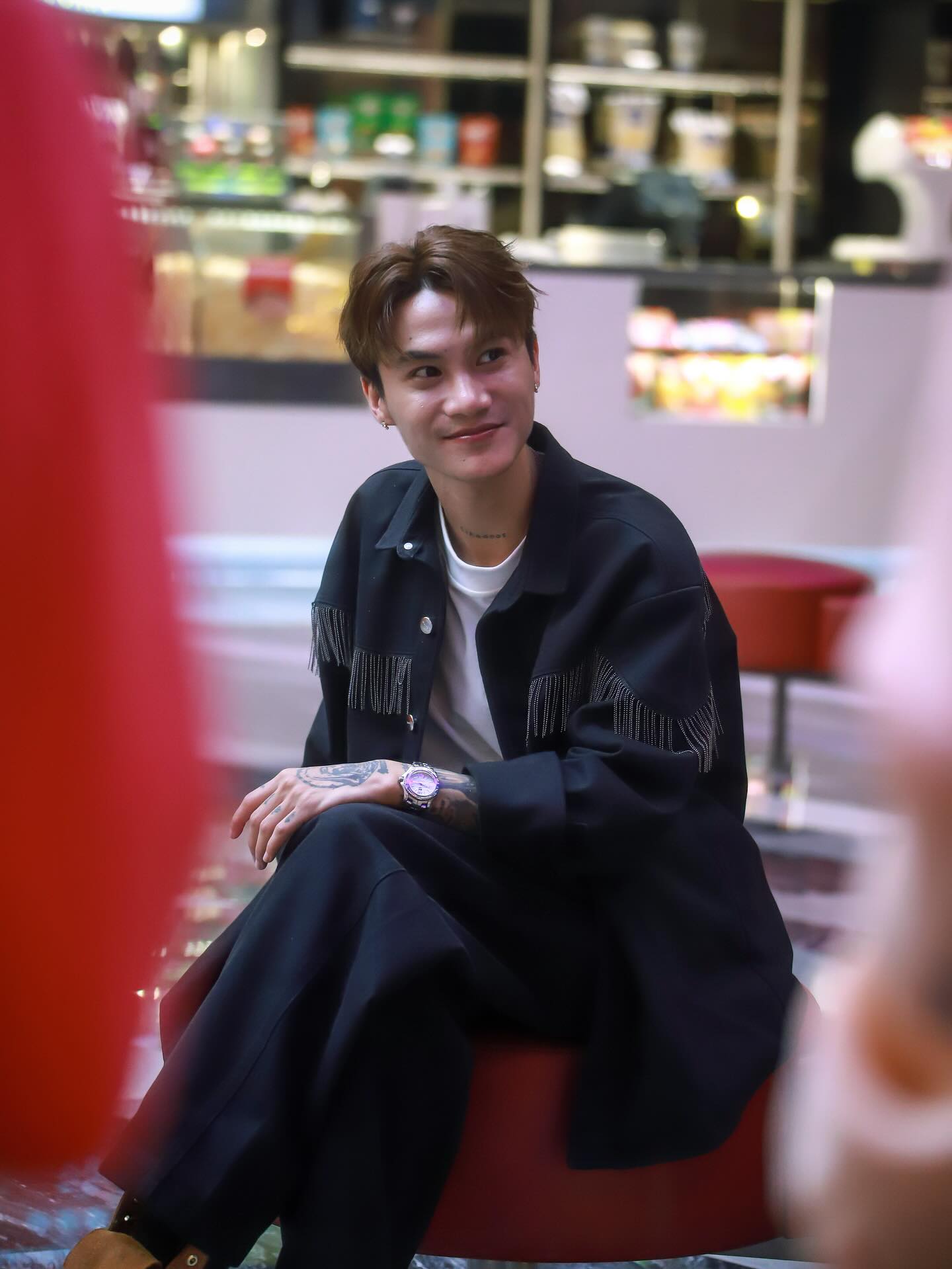 โอม ธนาภัค