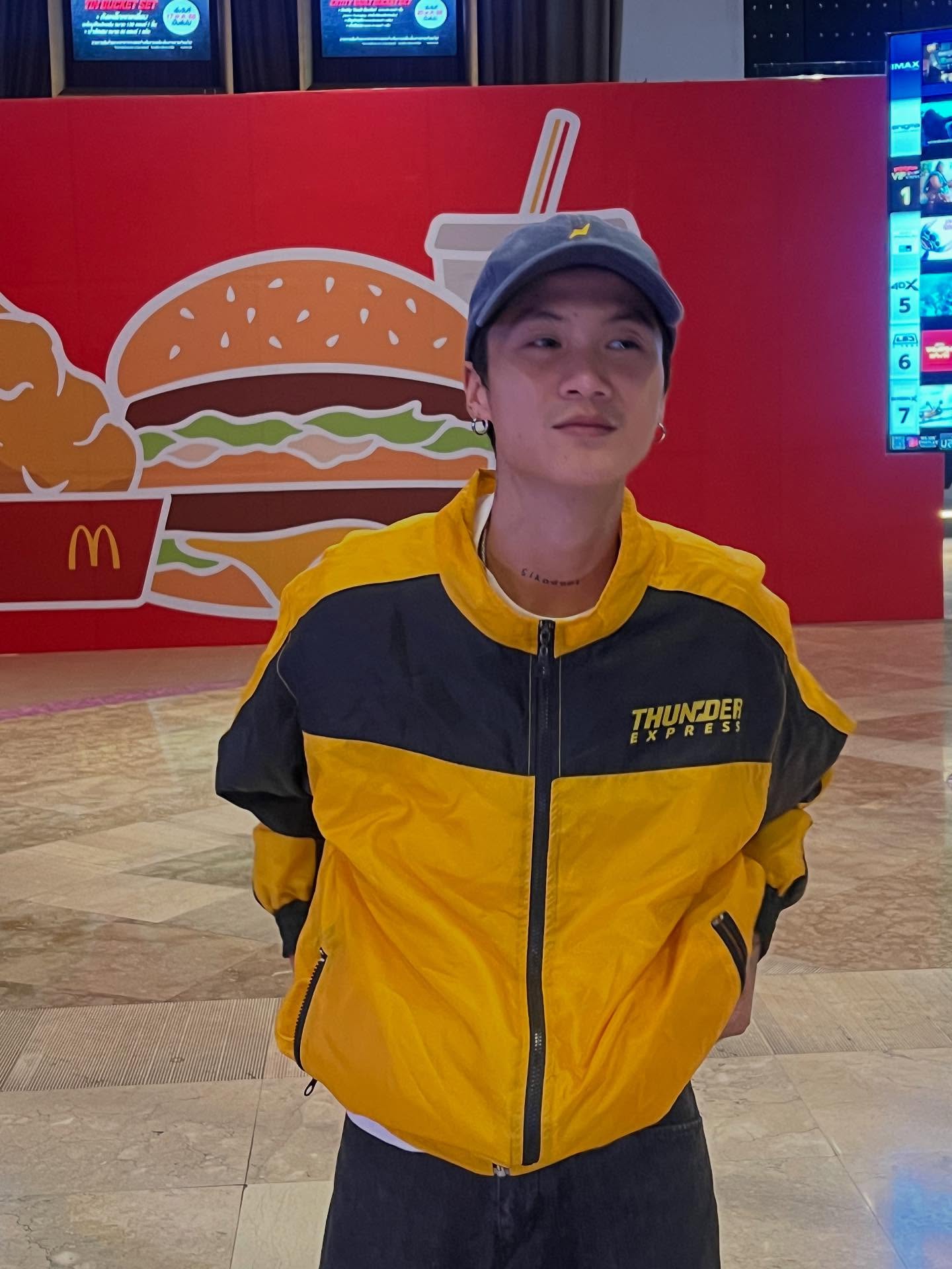 โอม ธนาภัค