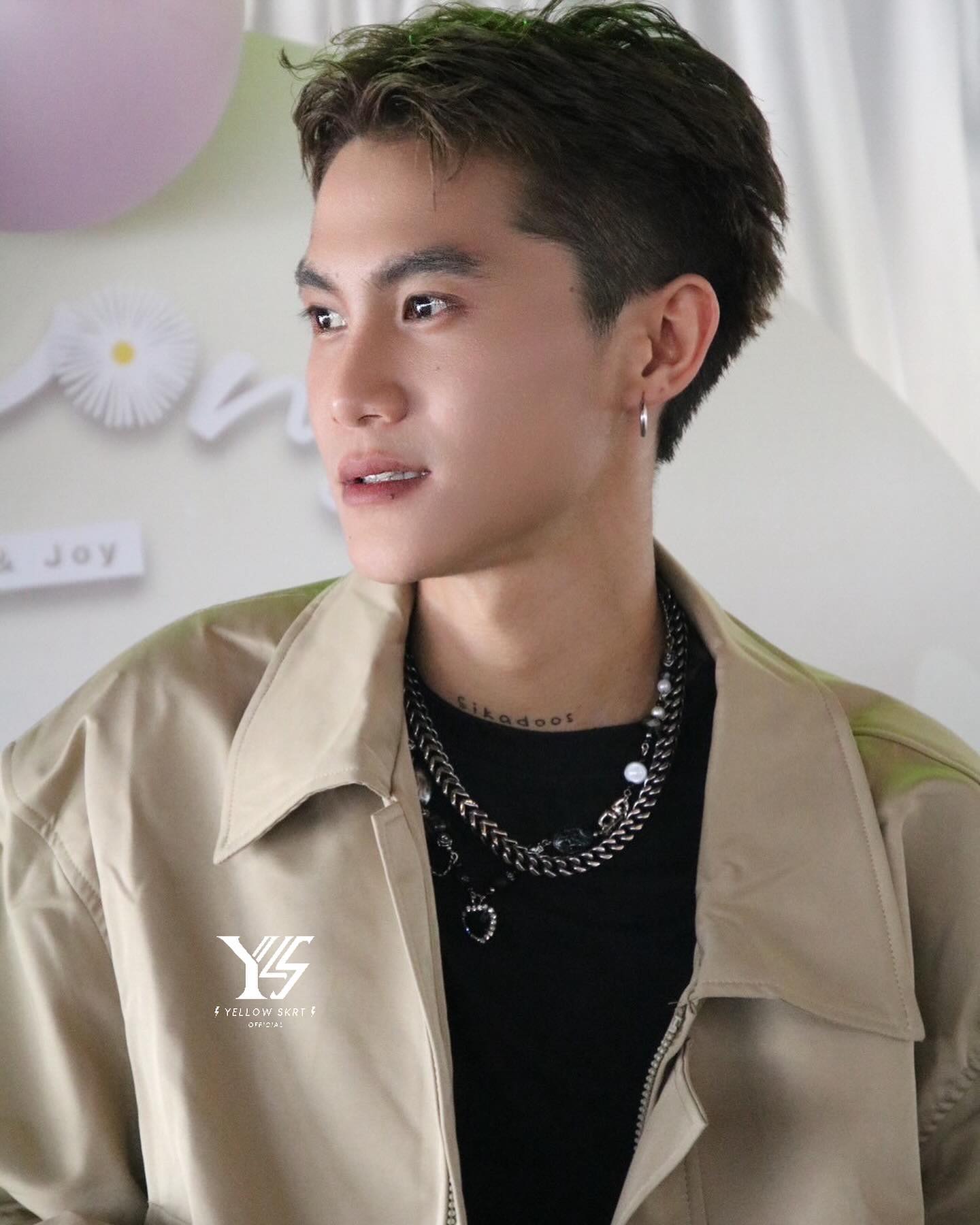 โอม ธนาภัค