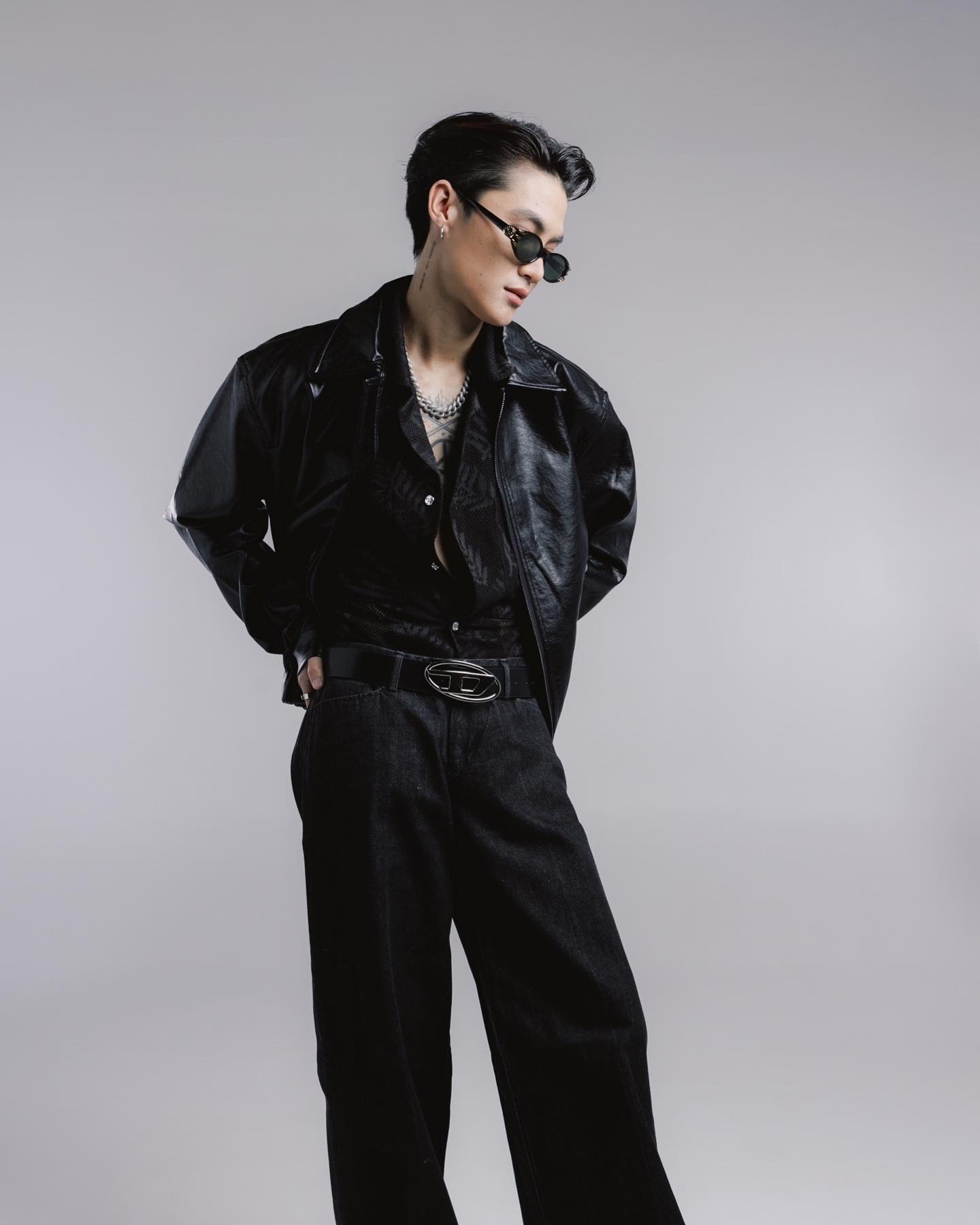 โอม ธนาภัค