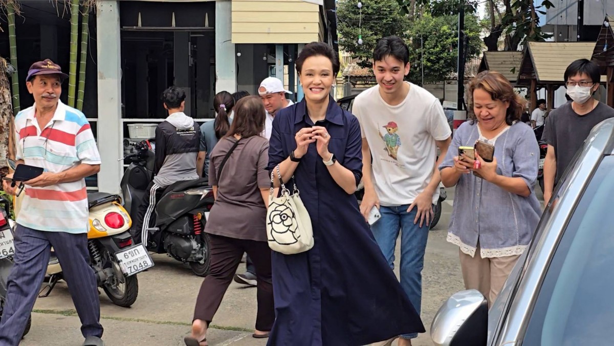 นนทบุรี ศุภจี สุธรรมพันธุ์ พาครอบครัวเข้าคูหา ใช้สิทธิ์เลือกตั้ง 69 ย้ำทุกเสียงมีความหมาย พร้อมเชิญชวนประชาชนออกมาใช้สิทธิ์