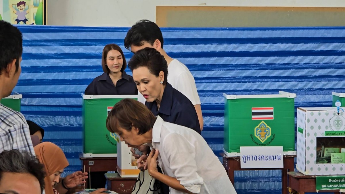 นนทบุรี ศุภจี สุธรรมพันธุ์ พาครอบครัวเข้าคูหา ใช้สิทธิ์เลือกตั้ง 69 ย้ำทุกเสียงมีความหมาย พร้อมเชิญชวนประชาชนออกมาใช้สิทธิ์