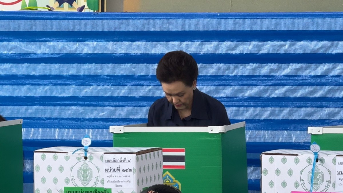 นนทบุรี ศุภจี สุธรรมพันธุ์ พาครอบครัวเข้าคูหา ใช้สิทธิ์เลือกตั้ง 69 ย้ำทุกเสียงมีความหมาย พร้อมเชิญชวนประชาชนออกมาใช้สิทธิ์