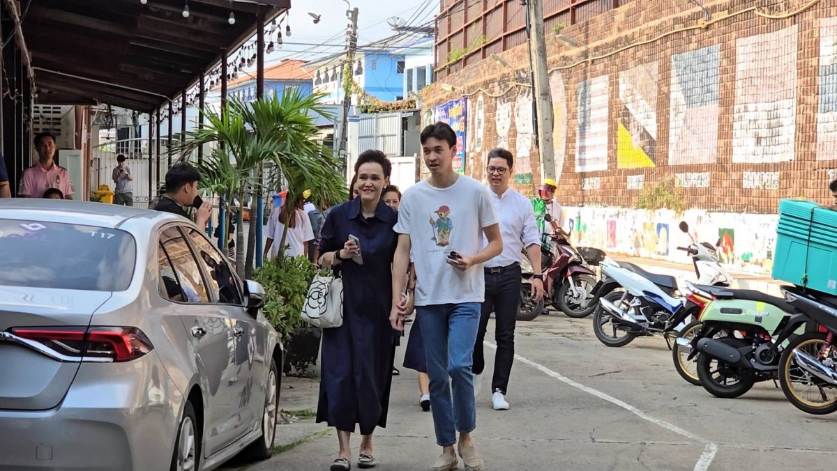 นนทบุรี ศุภจี สุธรรมพันธุ์ พาครอบครัวเข้าคูหา ใช้สิทธิ์เลือกตั้ง 69 ย้ำทุกเสียงมีความหมาย พร้อมเชิญชวนประชาชนออกมาใช้สิทธิ์