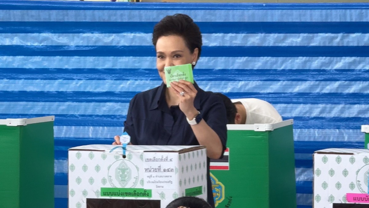 นนทบุรี ศุภจี สุธรรมพันธุ์ พาครอบครัวเข้าคูหา ใช้สิทธิ์เลือกตั้ง 69 ย้ำทุกเสียงมีความหมาย พร้อมเชิญชวนประชาชนออกมาใช้สิทธิ์