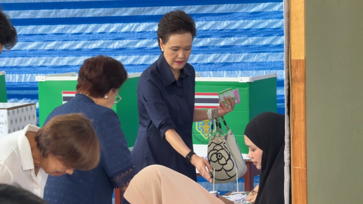 นนทบุรี ศุภจี สุธรรมพันธุ์ พาครอบครัวเข้าคูหา ใช้สิทธิ์เลือกตั้ง 69 ย้ำทุกเสียงมีความหมาย พร้อมเชิญชวนประชาชนออกมาใช้สิทธิ์