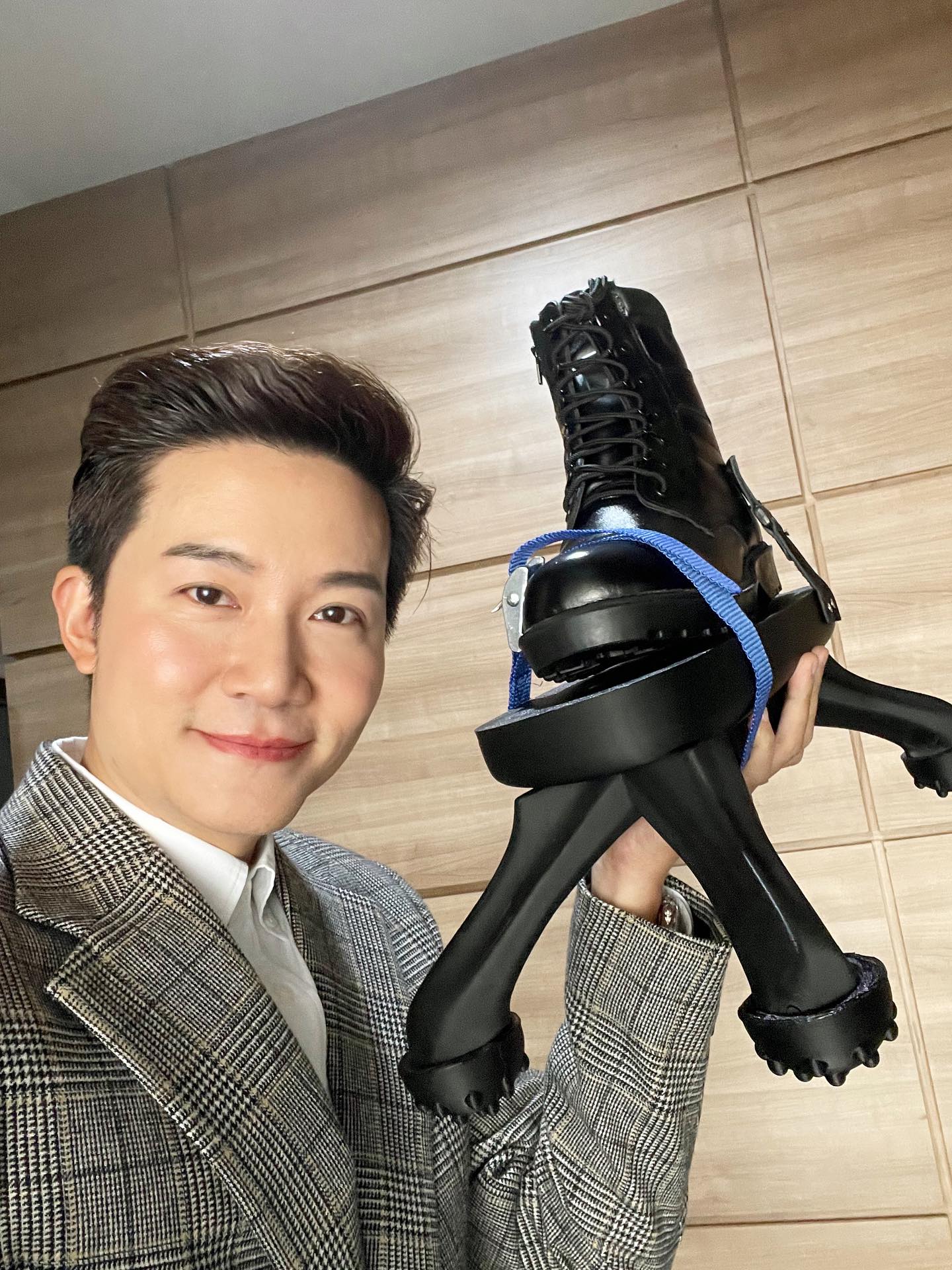 อั๋น ภูวนาท