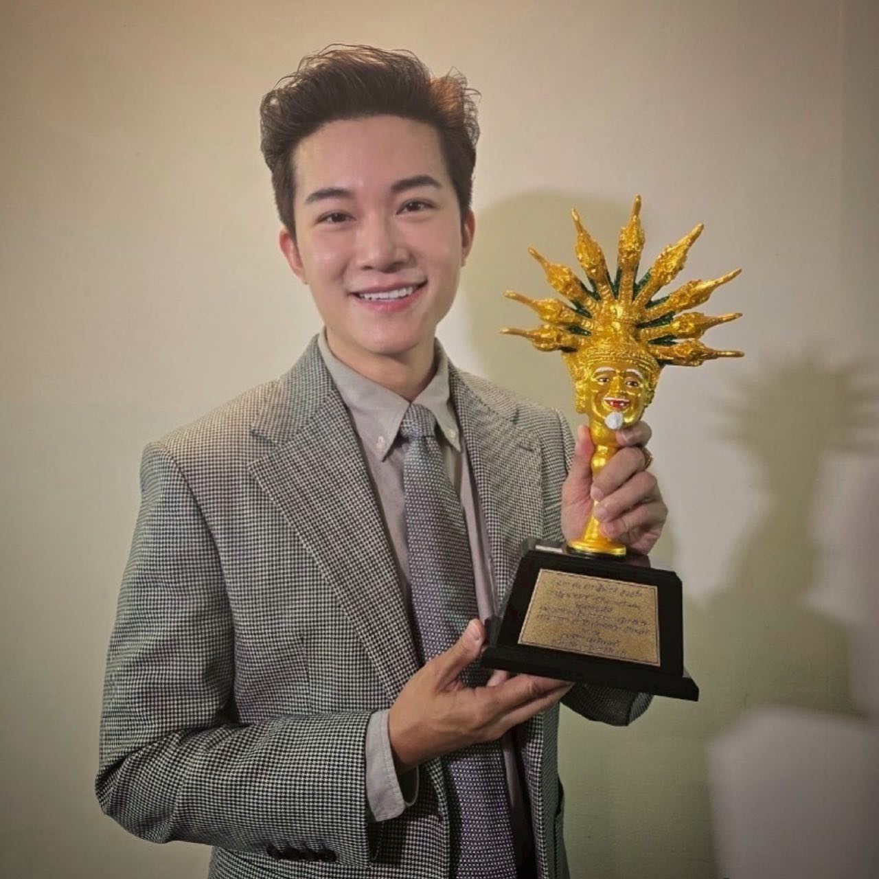 อั๋น ภูวนาท