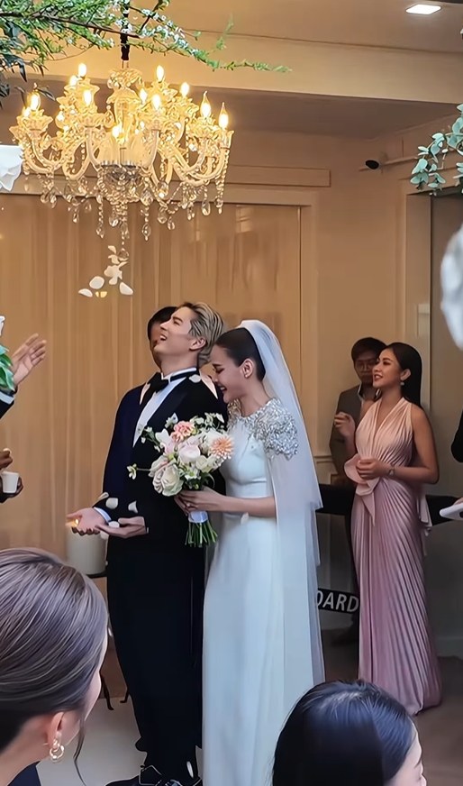 ปุ๊กลุก ไมค์