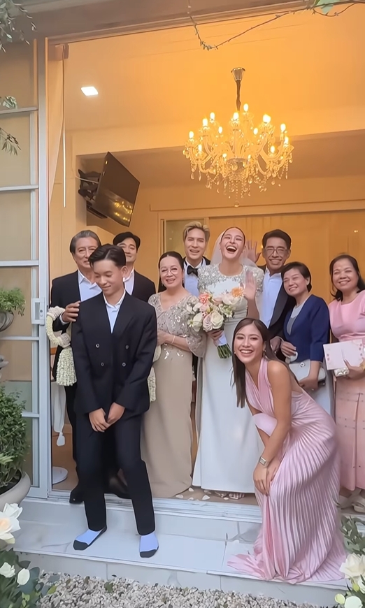 ปุ๊กลุก ไมค์