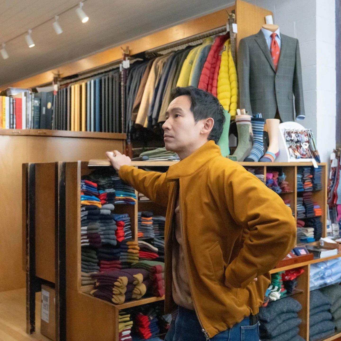 ทิม พิธา