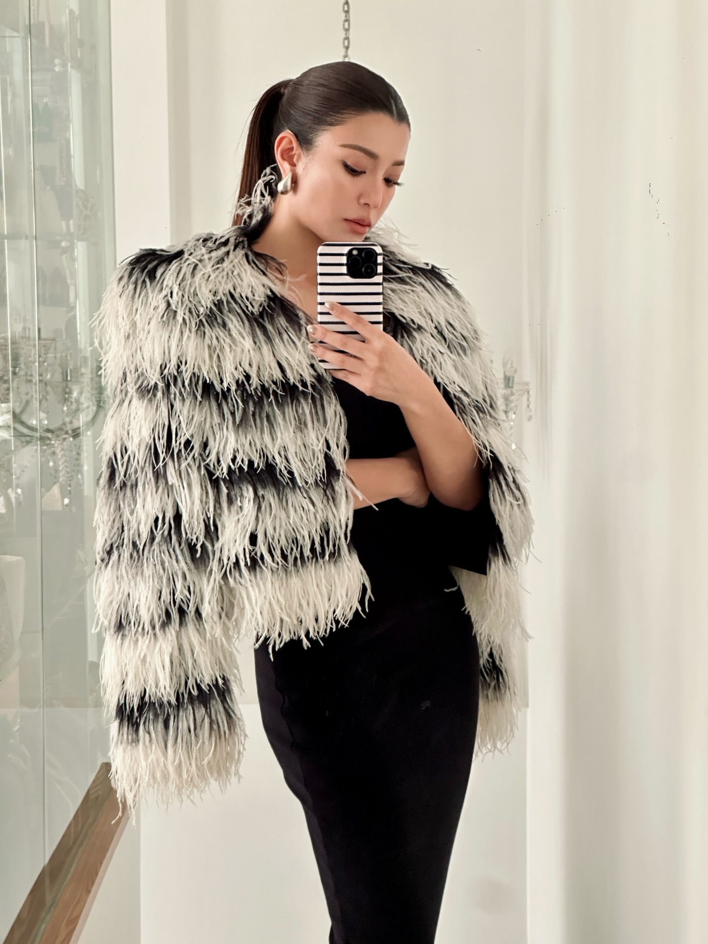 เอมมี่ มรกต