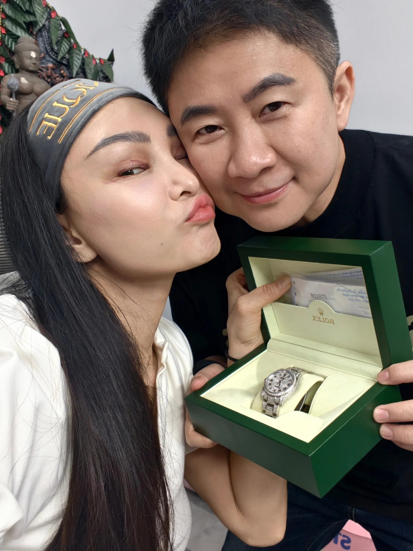 แคนดี้ รากแก่น