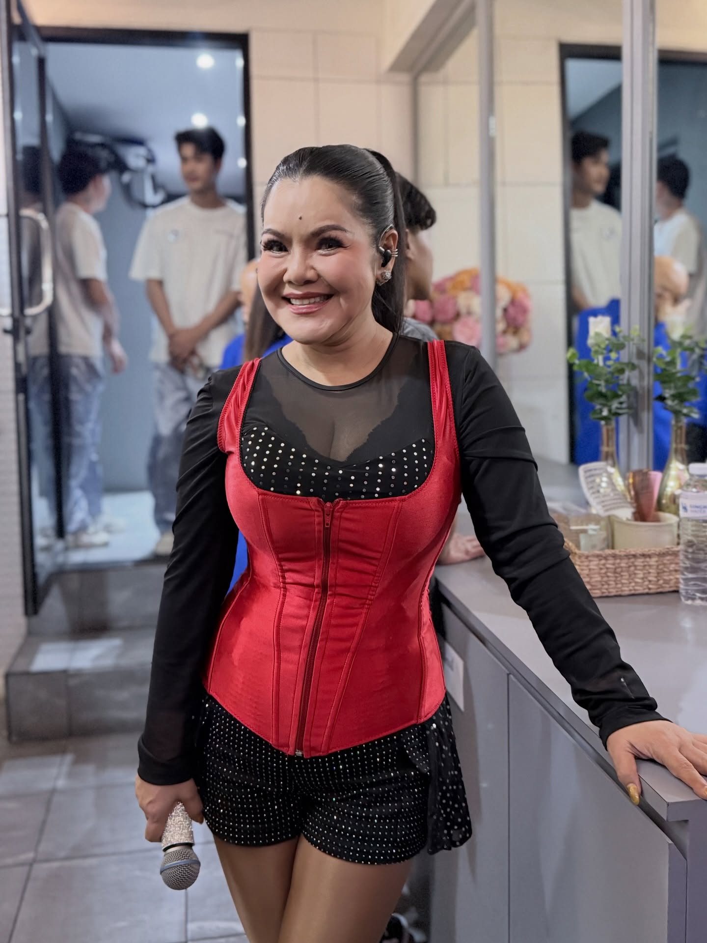 ฮาย อาภาพร