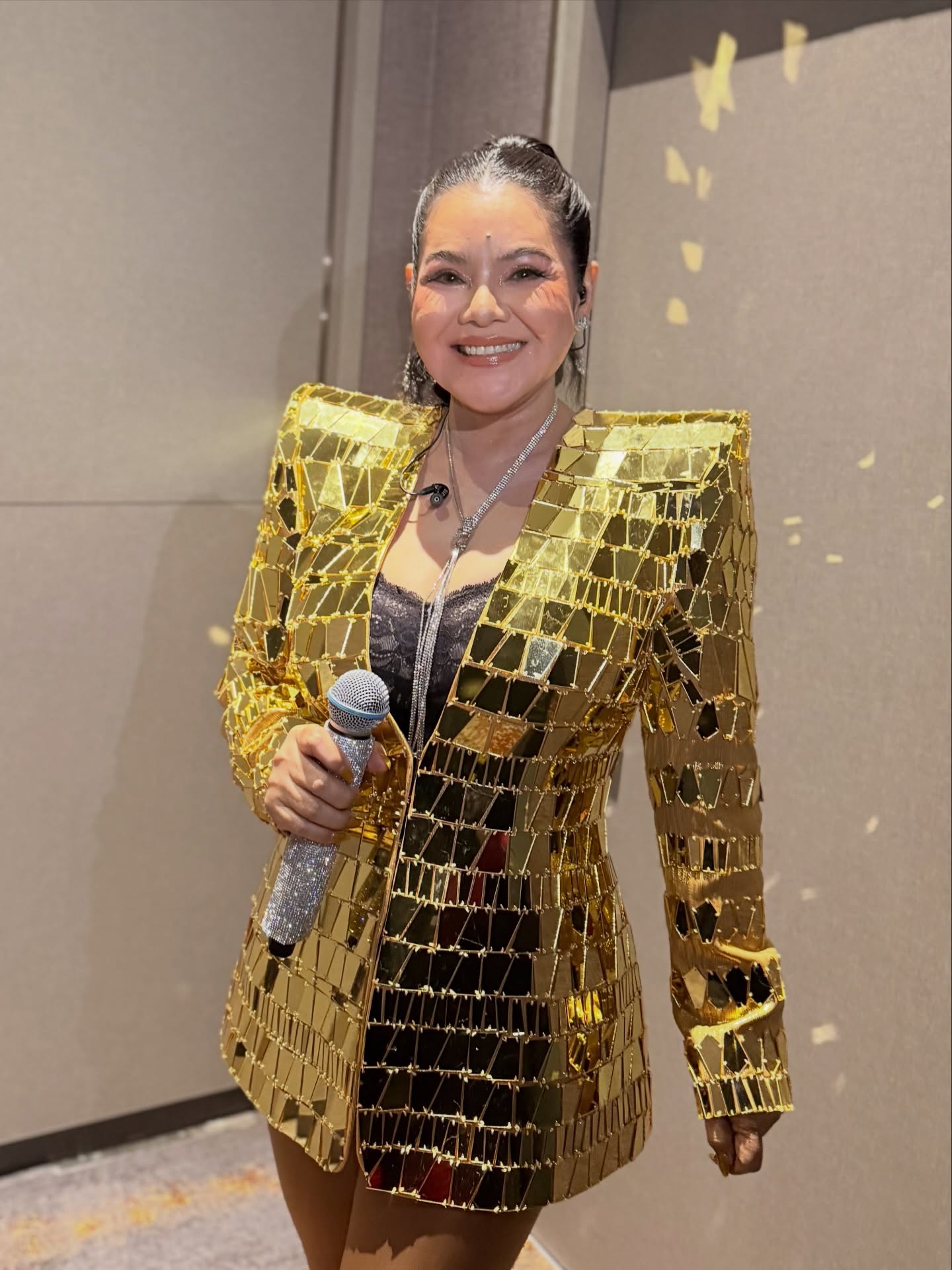 ฮาย อาภาพร