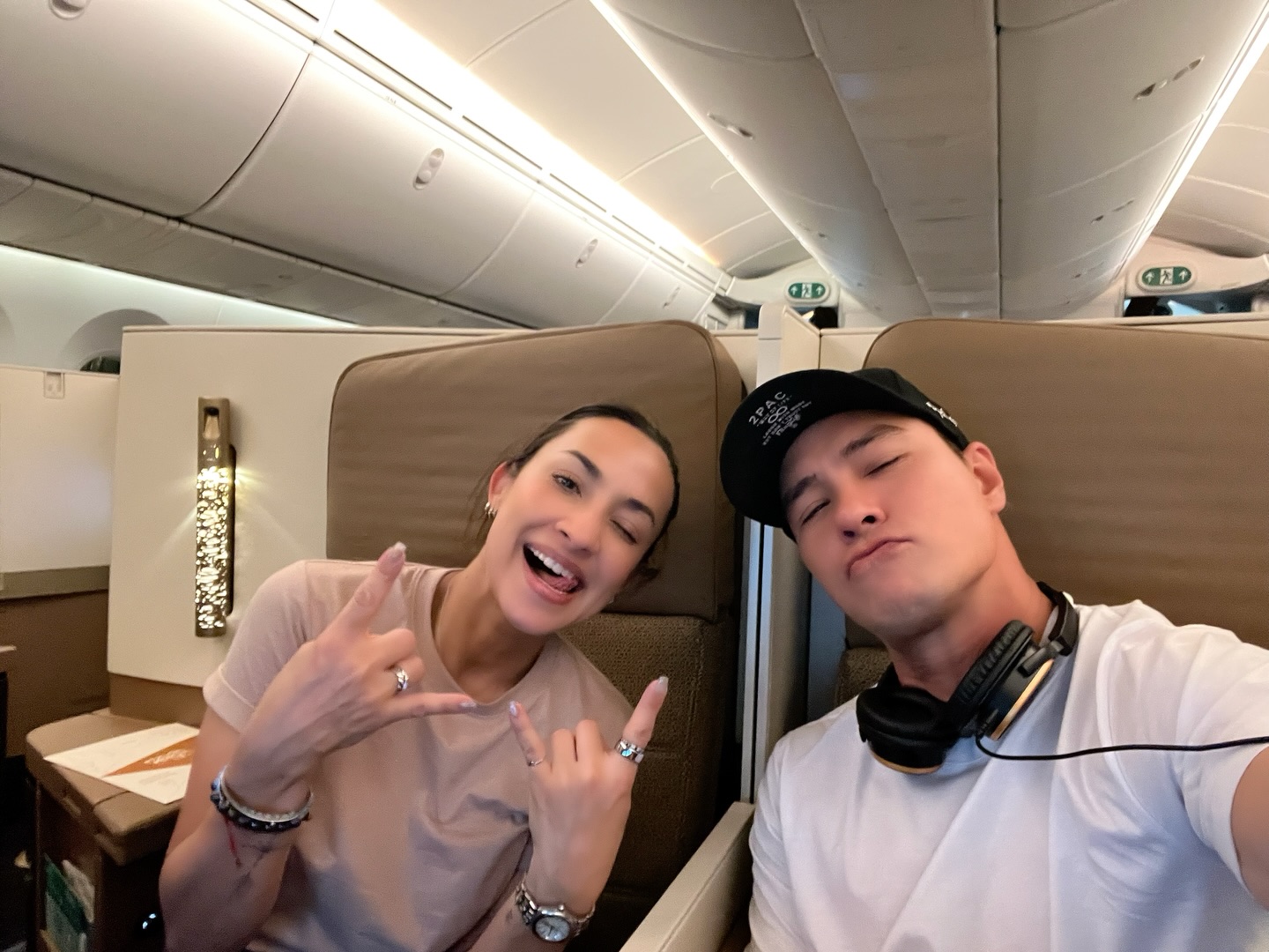 ปีเตอร์ คอร์ป ไดเรนดัล - แคทรียา อิงลิช