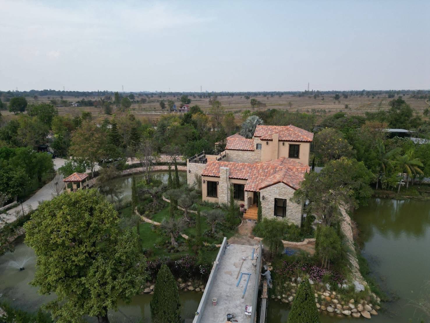 “เอมมี่ รัชฎา” รักหวานสาวหล่อ ปิก้า สร้างชีวิตใหม่บนที่ดิน 17 ไร่