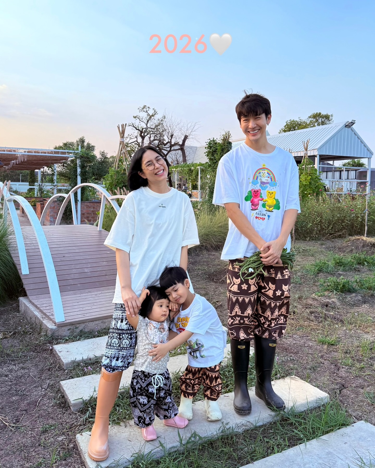 จุ๋ย วรัทยา