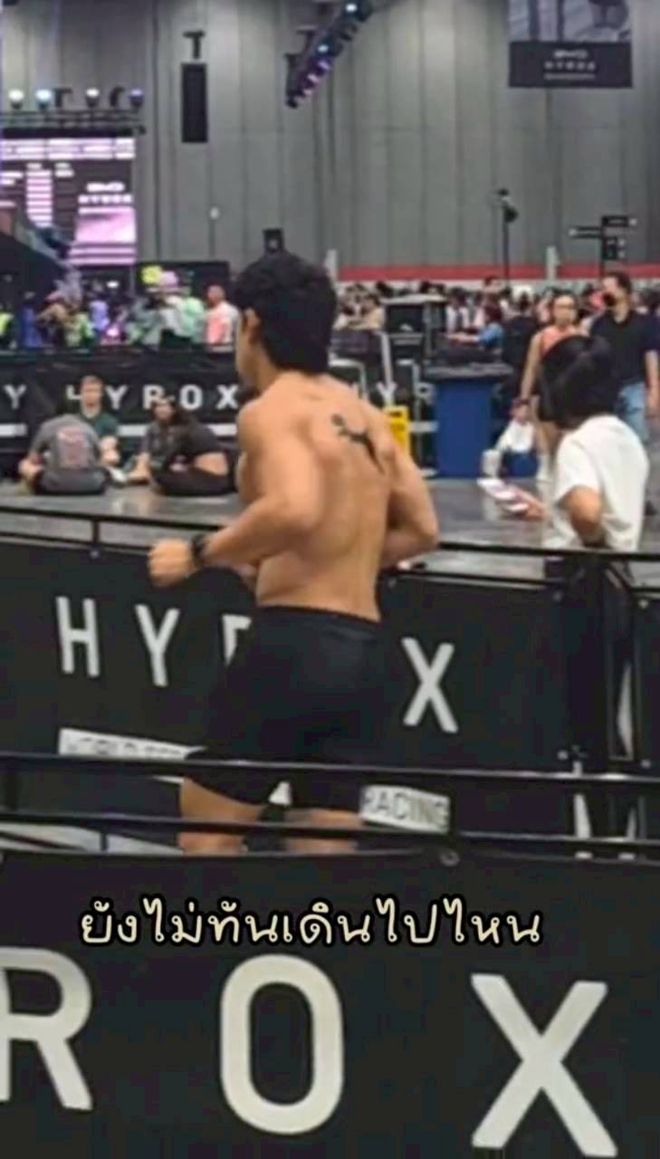 แจ็คกี้ ชาเคอลีน