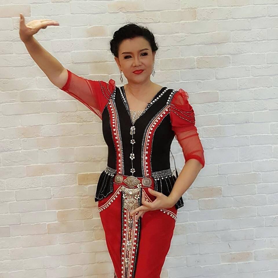 บานเย็น รากแก่น