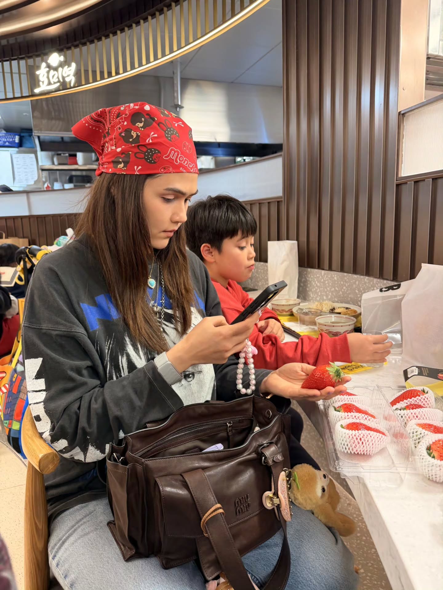 ชมพู่ อารยา