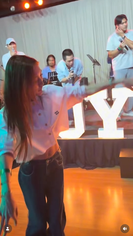 เบสท์ คำสิงห์