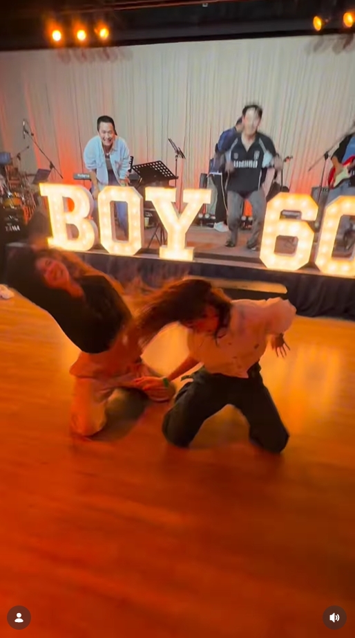 เบสท์ คำสิงห์