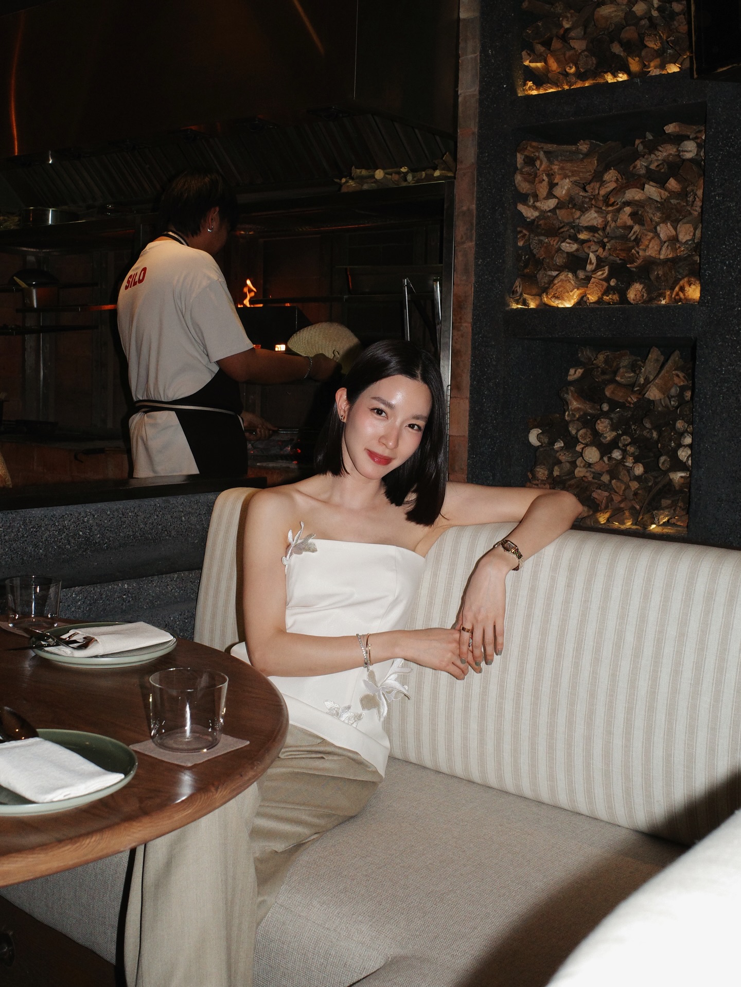 โม มนชนก